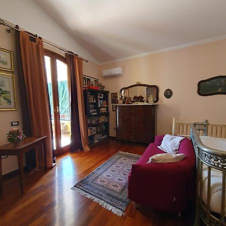 Amuni Da Vita E Pietro Карини Екстериор снимка